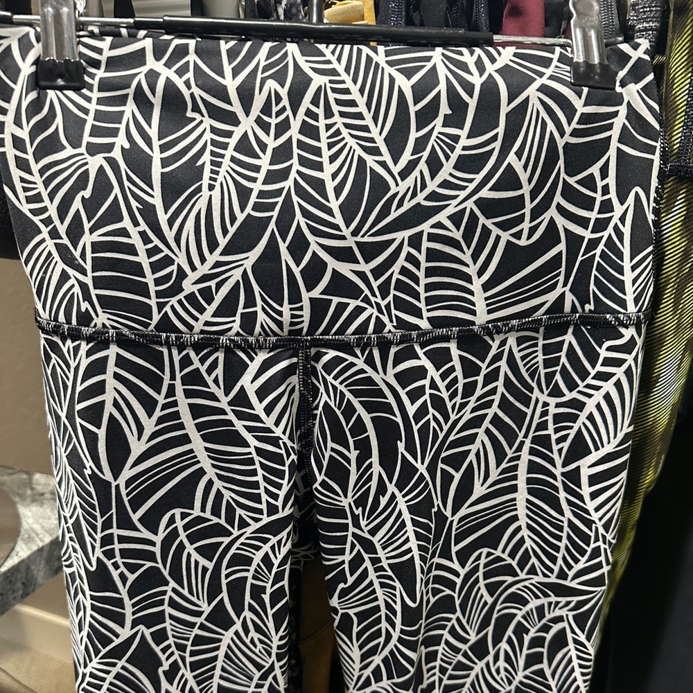 Lululemon Wunder Under Pant *Full-On
Luxtreme - Picture 7 of 7